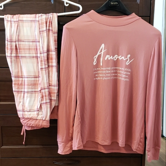 La Vie en Rose PJ Set - Picture 2 of 5